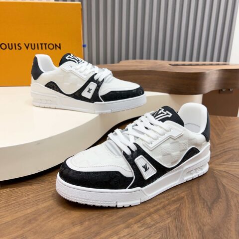 LV 男士trainer运动鞋