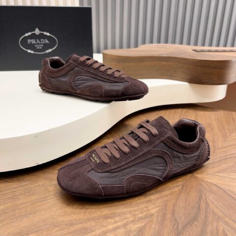 PRADA Montecarlo 男士运动鞋 货号:2E2470B
