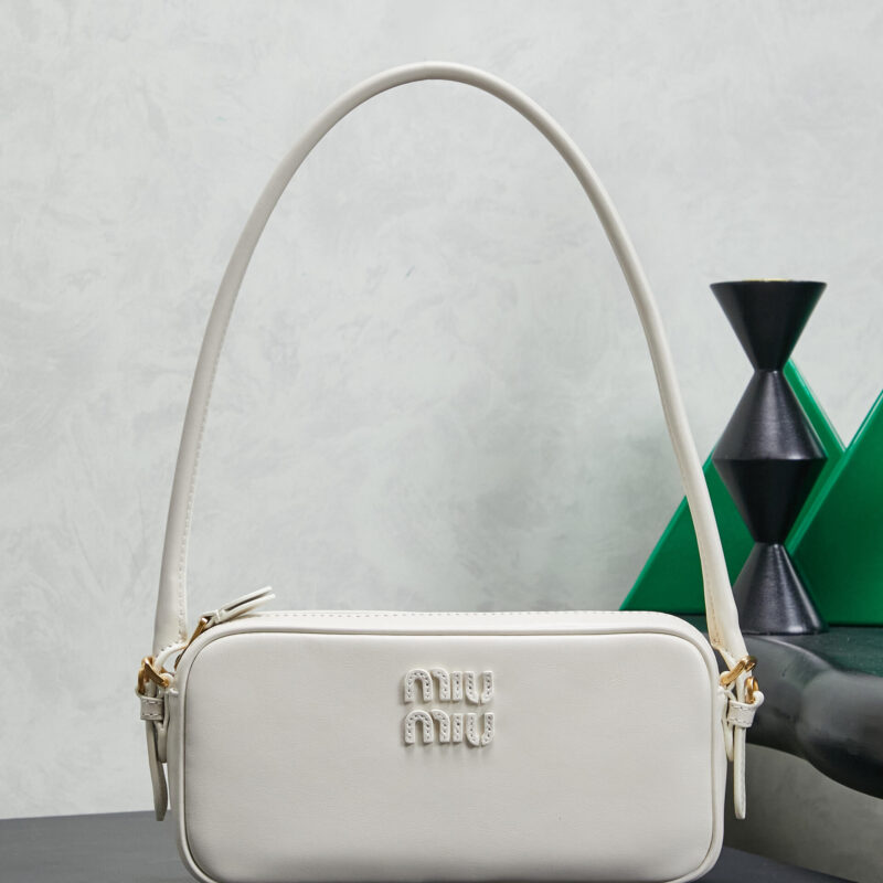 MIUMIU M新品限量款麻将包 5NE024 粉笔白