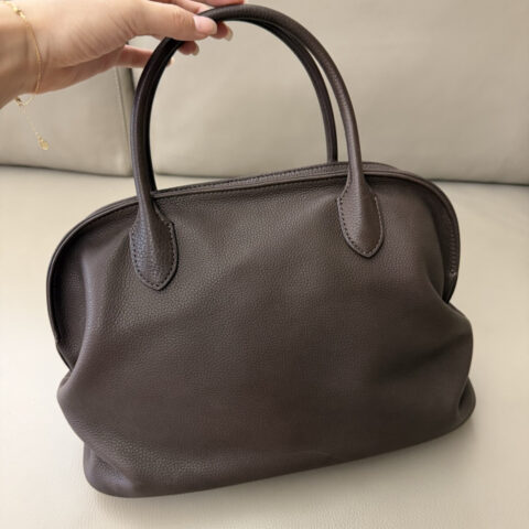 THE ROW Agnse 12 Bag 型号：TR1219【荔枝纹Masoni】巧克力棕