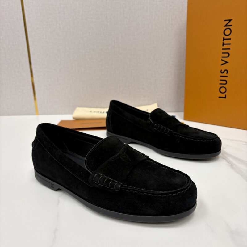LV  新品男士休闲乐福鞋
