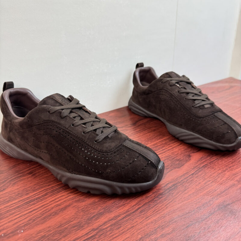 HERMES Neon系列运动鞋 货号：H241201Z 咖色