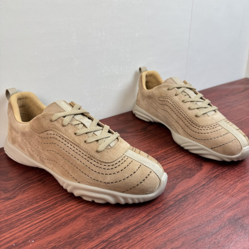 HERMES Neon系列运动鞋 货号:H241201Z 棕色