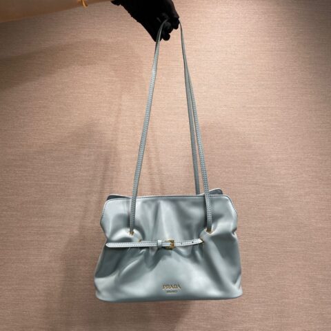 PRADA 新品云朵包🎉1BG586