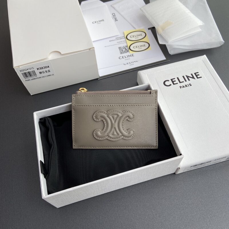 CELINE  TRIOMPHE亮泽牛皮革卡包 编号:10K58304EMJ.04LU K58304 卵石色全皮