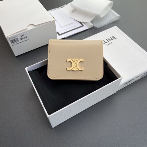CELINE TRIOMPHE亮泽牛皮革短款钱包 编号:10K623DPV.38NO 622 623  裸色全皮