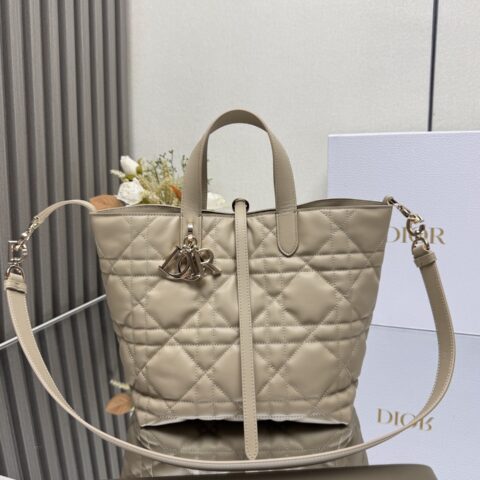 DIOR Toujours 竖版手袋 型号:M2836 杏色