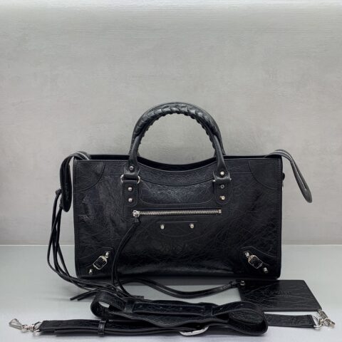 Baleciagna 𝗟𝗘 𝗖𝗜𝗧𝗬 款号：084021 【中号黑色银扣】