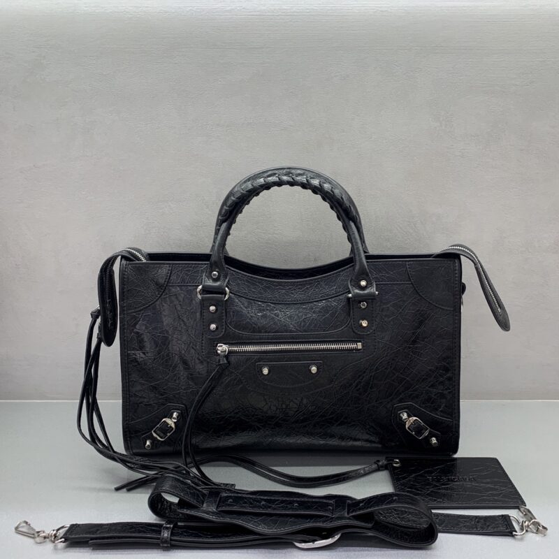 Baleciagna 𝗟𝗘 𝗖𝗜𝗧𝗬 款号：084021 【中号黑色银扣】