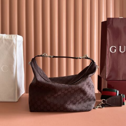 GUCCI Brera系列 型号：866938 石楠布/棕色