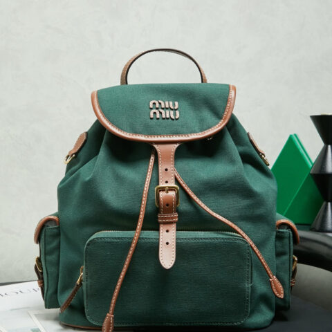 MIUMIU 新品学院风双肩包 5BZ042 台球绿