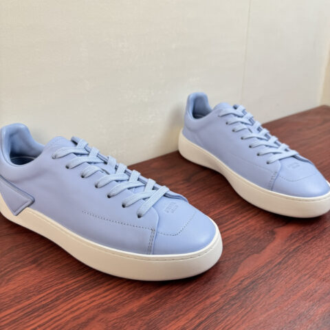 PRADA 男士Court皮革运动鞋 货号：2EE483 蓝色