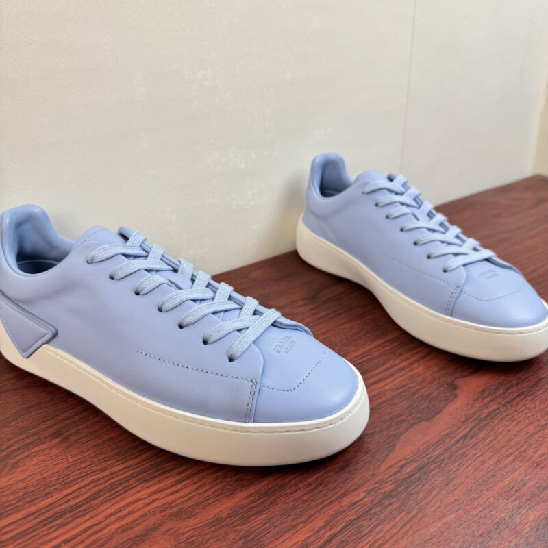 PRADA 男士Court皮革运动鞋 货号：2EE483 蓝色