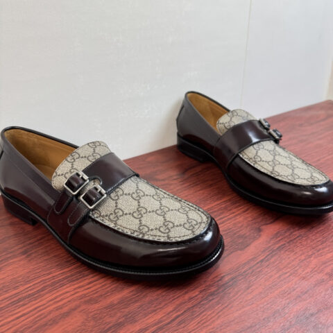 GUCCI 新款男士皮革乐福鞋 货号：406917 酒红