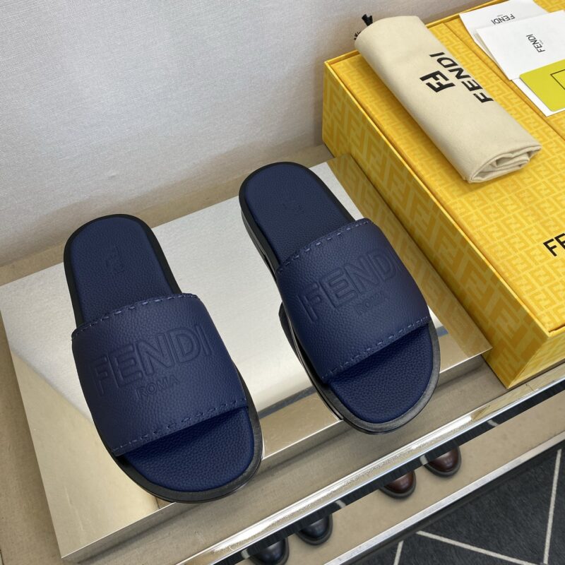 FENDI 男士真皮底拖鞋