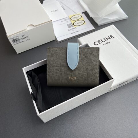 CELINE 小號雙色粒面牛皮革飾帶錢包 编号:10H263BRU.10PI 263 手掌紋灰綠全皮