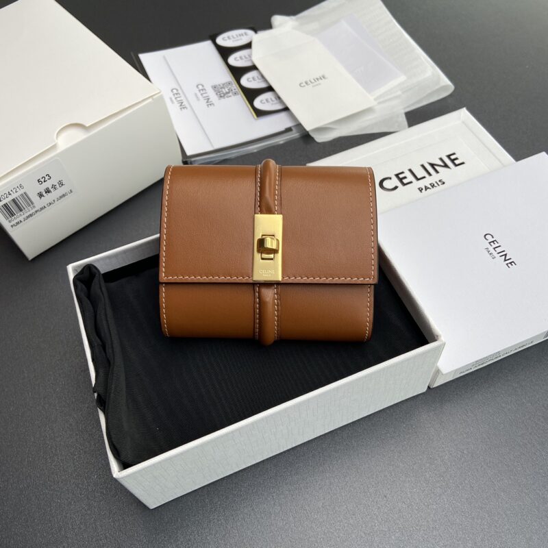 CELINE TRIOMPHE亮泽牛皮革钱包 编号:10M523GCG.04LU 523 523  黃褐全皮
