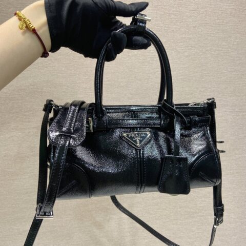 PRADA Softlux漆皱皮🎉1BA486迷你号