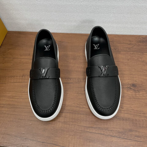 LV  RESORT 乐福鞋