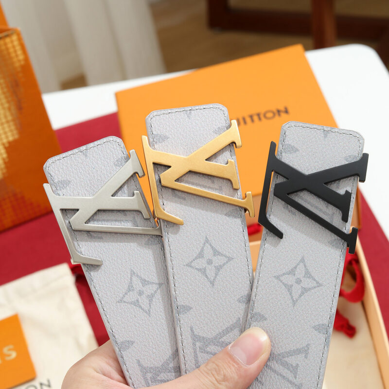 LV 本款 Initiales Damoflage 双面腰带4.0cm