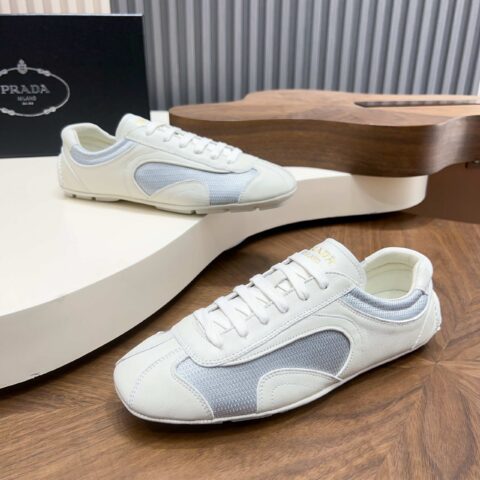 PRADA Montecarlo Re-Edition 2005 复古羊皮革运动鞋 货号：4E1166