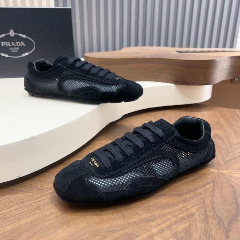 PRADA Montecarlo Re-Edition 2005 复古羊皮革运动鞋 货号：4E1166