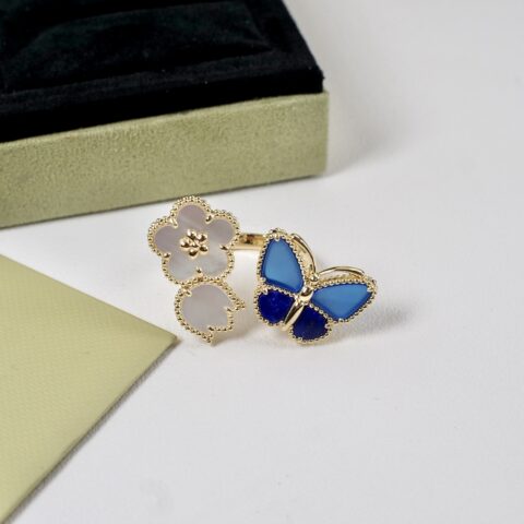 Van Cleef&Arpels Lucky Spring蓝蝴蝶戒指