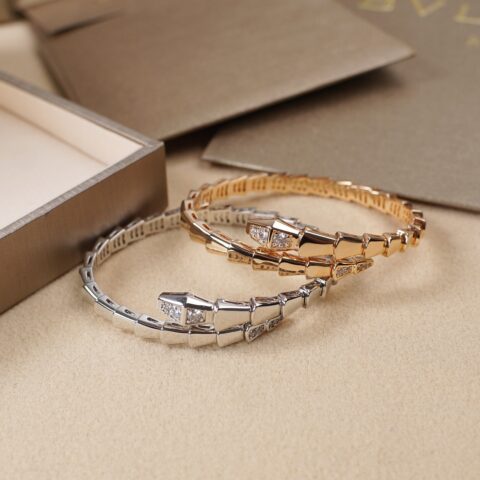 BVLGARI 高级头尾镶钻细蛇手镯
