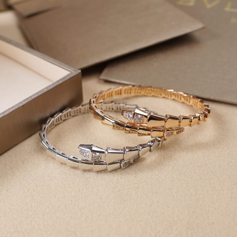 BVLGARI 高级头尾镶钻细蛇手镯