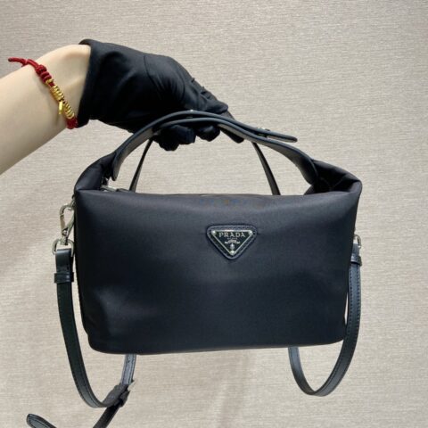 PRADA 新品饭盒包🎉1BC302