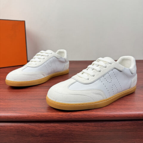 HERMES  Join系列男士撞色拼接运动鞋 货号：221987皮拼绒 白色