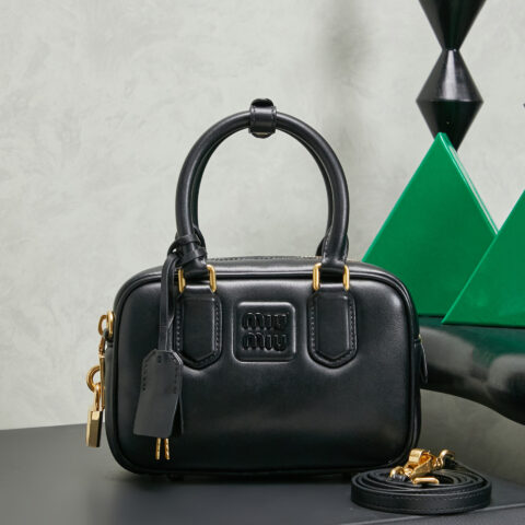 MIUMIU 新品too pretty保龄球手袋 5BB123 黑色