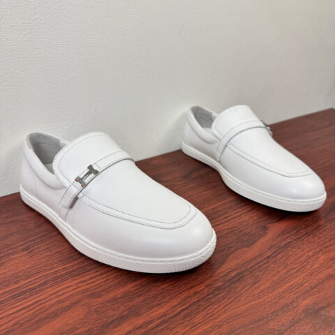 HERMES Like系列男士皮革乐福鞋 货号：H252926皮面白色