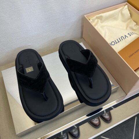 LV 男士拖鞋
