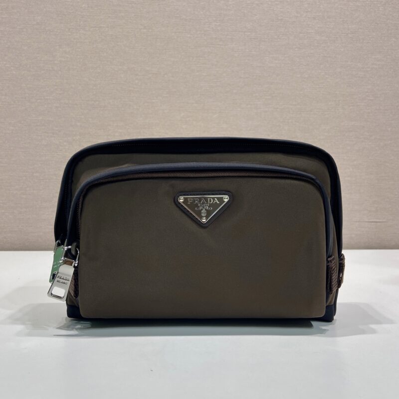 PRADA 🎉新品手包🎉2NA068尼龙手包🎉
