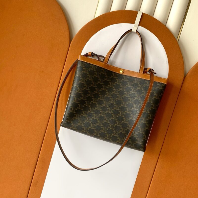 CELINE 新品SQUARE 小托特法式复古 款号:L10872