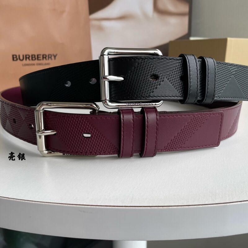Burberry 男士针扣款腰带，头层牛皮压制格纹