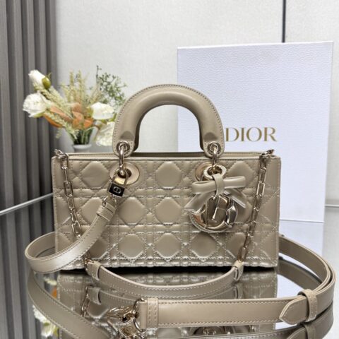 DIOR LADY D-JOY 手袋 型号:0540 「杏色带蝴蝶结小羊皮」中号