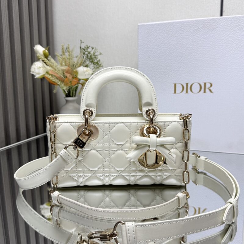DIOR LADY D-JOY 手袋 型号:0613「奶白色带蝴蝶小羊皮」小号