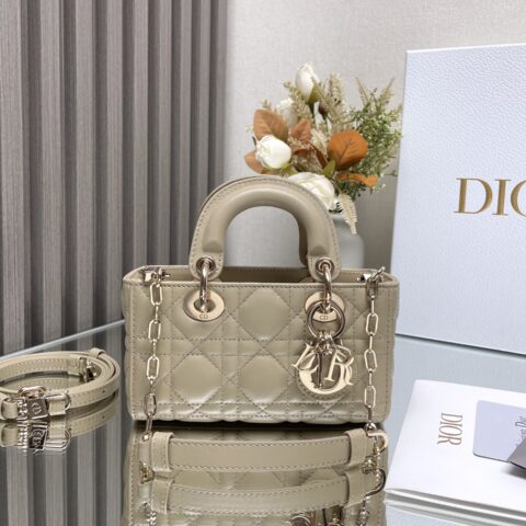 DIOR 全新Lady D−Joy包包 型号:0910 迷你杏色小羊皮