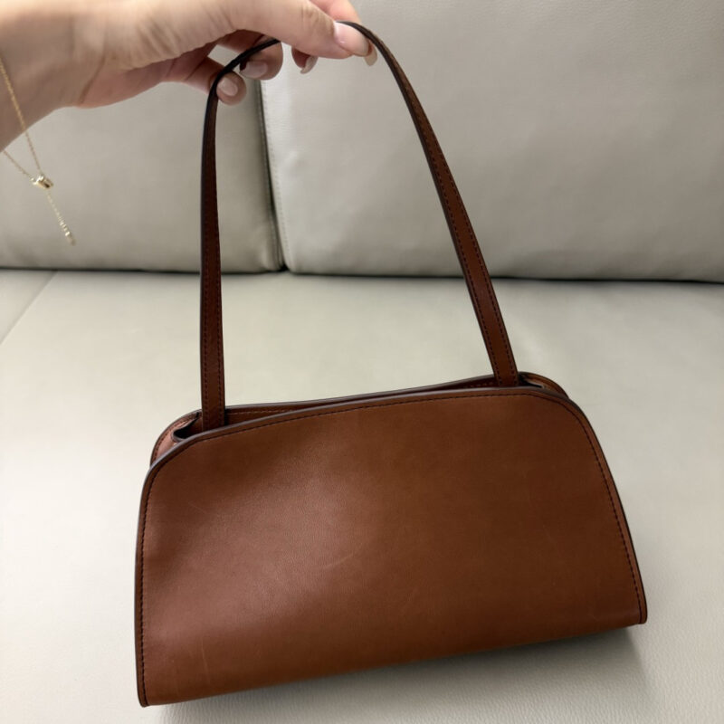 THE ROW masoni马鞍皮 型号:TR3003 红棕色