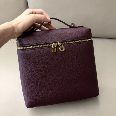 Loro Piana Extra Pocket L23.5双肩包 型号:FAN4041 红豆色/金扣
