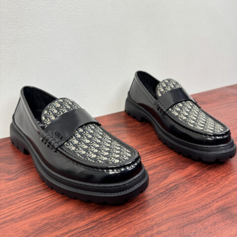 DIOR 男士轻质皮革乐福鞋