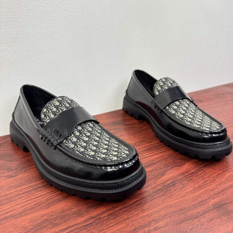 DIOR 男士轻质皮革乐福鞋