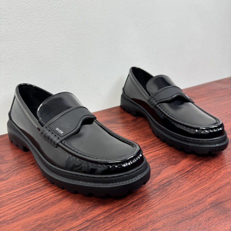 DIOR 男士轻质皮革乐福鞋