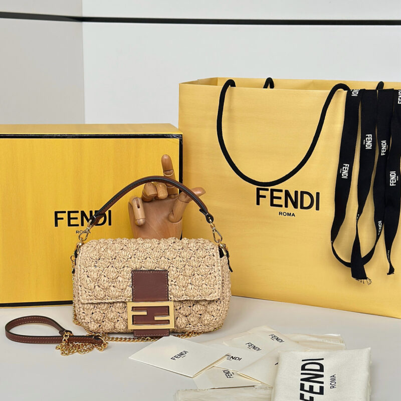 FENDI Baguette 拉菲草手袋 款号 8711s