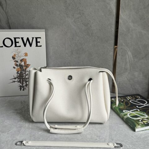 LOEWE 新款Madrid荔枝纹 0806 白色