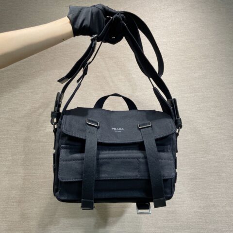 PRADA 🎉新品邮差包🎉1BD408帆布🎉