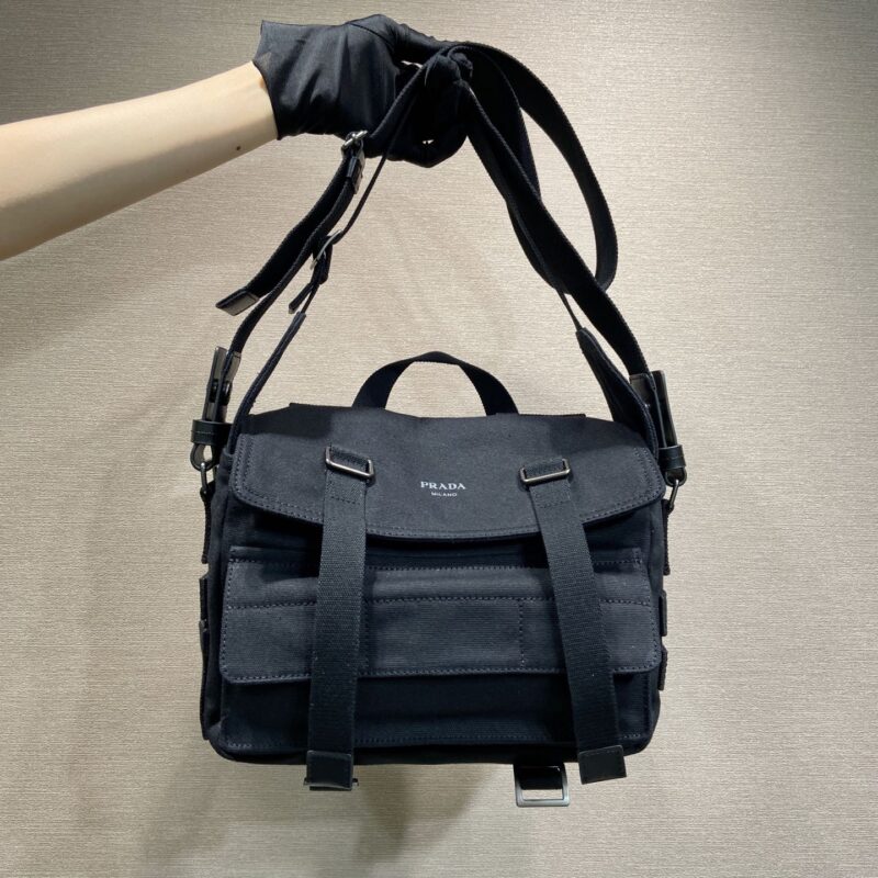 PRADA 🎉新品邮差包🎉1BD408帆布🎉