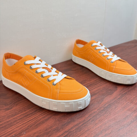HERMES  Maxi系列低邦帆布鞋 货号：H261858 橘色